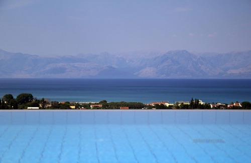 Sfakera Villa | Stylish villa, Regina Rossa with heated pool and stunning panoramic sea views