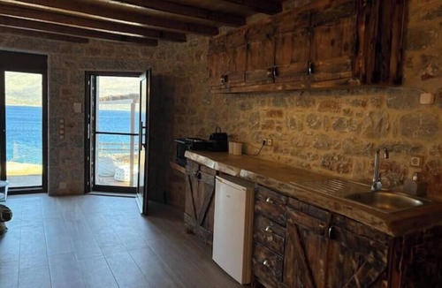 East Mani House | Suite of Villa Lagkadaki