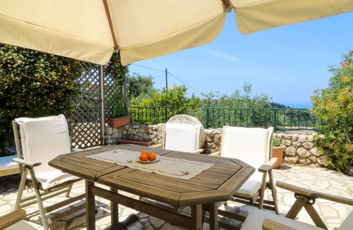 Petaleia House | Sumptuous retreat with breathtaking panoramic sea views