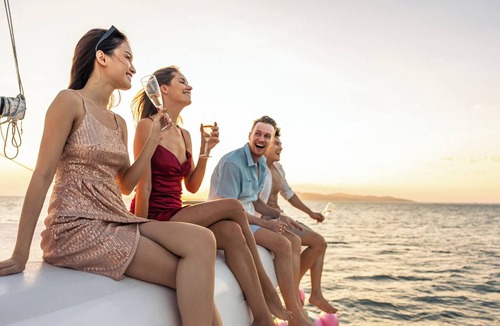 Neo Klima Boat Rental | Sun-Kissed Sailing Adventure in the Stunning Sporades Islands