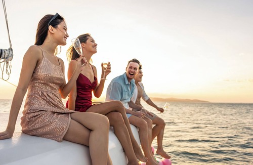Tourlos Boat Rental | Sun-Kissed Sailing Adventure in Islas Cícladas, Mykonos