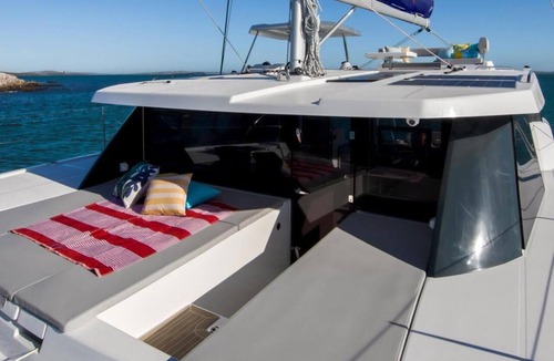 Pasalimani Boat Rental | Sun-Kissed Sailing Adventure in Islas Sarónicas