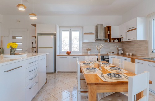 Fofola House | Sunday's Seascapen
