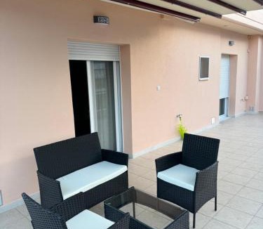 Xanthi Apartment | Sunrise Haven Suite