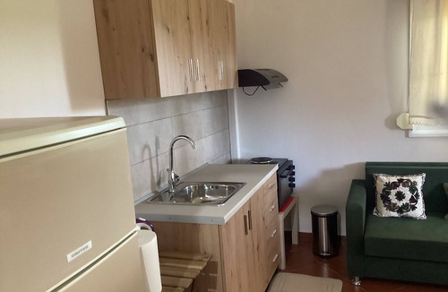 Thermaikos House | Sweet Home in Peraia Thermaikos – Ground Floor Retreat in a Green Estate