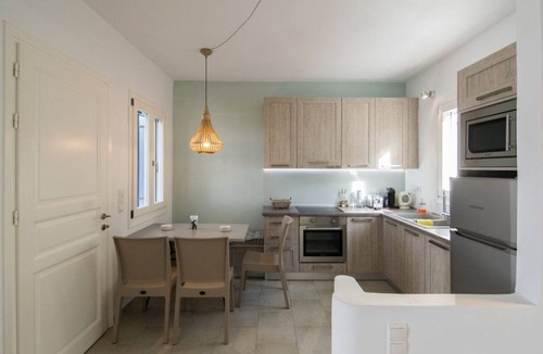 Maragas Villa | Sylorien Maisonette, Divine Sea Views, Furnished Terrace, Naxos