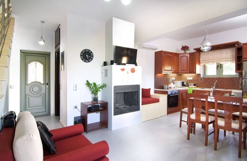 Roumeli Villa | Sylvia Villa, Peaceful Ambience