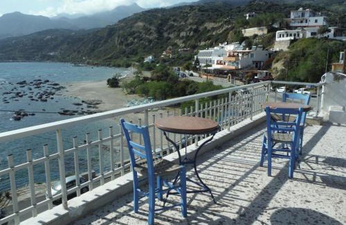 Agios Vasileios Apartment | Tasomanolis Studios