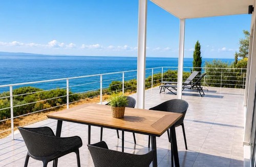Pylos-Nestoras Apartment | Thalasson Beach House