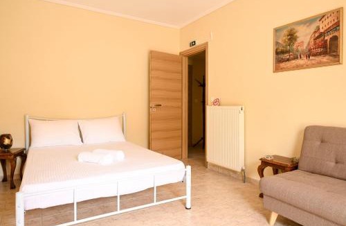 Neoi Epivates Apartment | The Coastal by Solessa