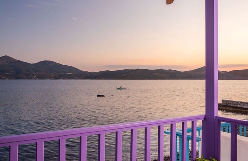 Tripiti House | The Colourful Land Klima, Milos