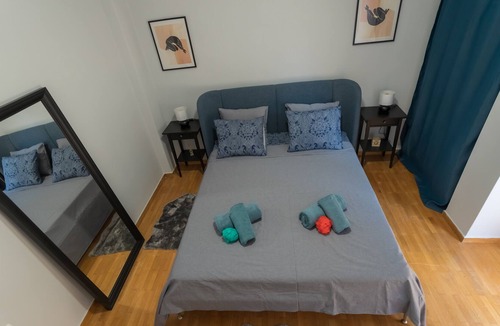 Neos Kosmos Apartment | The small bolivar