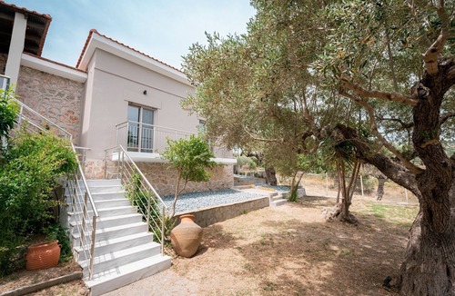 Nea Skioni Villa | Themida Luxurious Accommodation - Nea Skioni