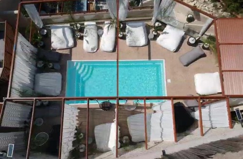 Argyroupoli House | Thomas Nice View Retreat