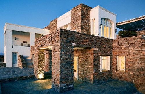 Vourkari Villa | Three Bay House-Luxurious Accommodation and Sea Views close to a Sandy Beach