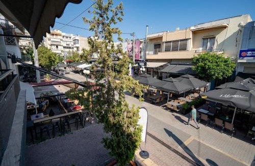Nea Ionia Apartment | Top-Floor Apt with Private Patio- Nea Ionia by ΜΡS
