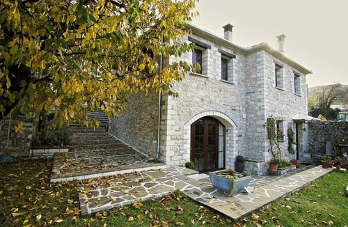 Asprangeloi House | Traditional 2 bedroom stone house in a delightful Zagori village
