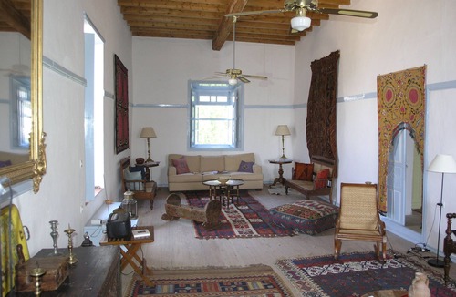 Chora House | Traditional House with Garden in Historic Town by JJ Hospitality-