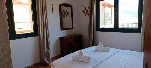 Liapades House | Traditional two level Apartment