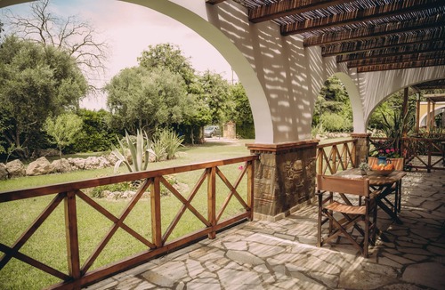 Ilida Apartment | Trikalioti's Lush Estate Apt Afrodity, Palouki, Greece