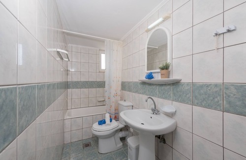 Alykes Apartment | Two Bedroom Apartment (3 pax) - The Lofos Studios