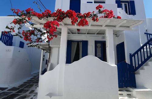 Mykonos Town Apartment | Two bedroom complex with veranda