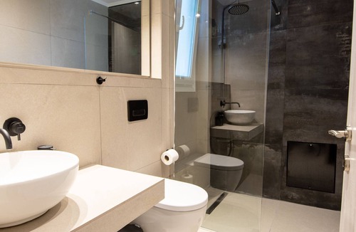 Patras Apartment | Unique suites only 1 minute away from the sea and Pet-Friendly!