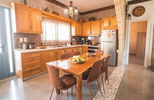 Faliraki Villa | Unique Villa Pietra: Priv. Pool Oasis, Top Beaches
