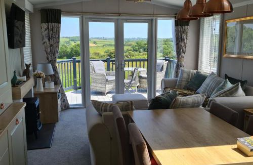 Cowes House | Vendee Lodge