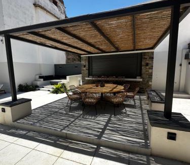 Neapoli Villa | Venetian gem in neapolitan with private courtyard