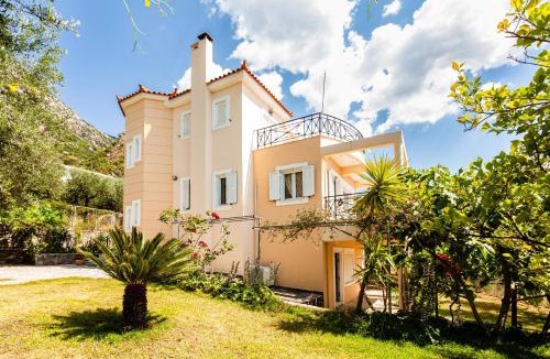 Diasella Villa | Verga Majestic Sunsets - Elegant & Secluded Retreat