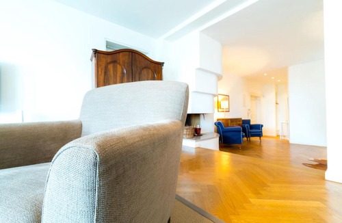 Wieden Apartment | Vienna Residence | Terrific apartment with a phenomenal roof terrace just opposite Belvedere Castle