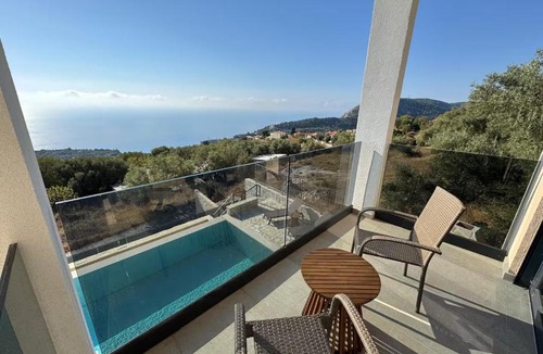 Nea Smirni Villa | viila before booking, read the rules on the host's profile