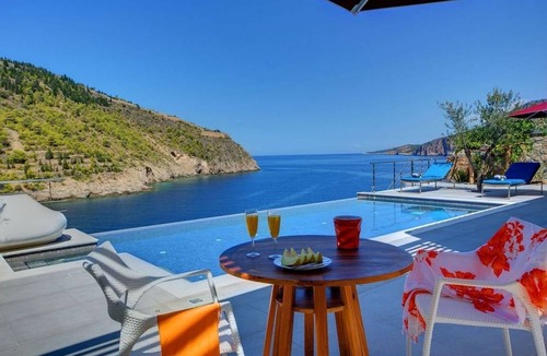 Frourion Villa | Villa ∙ 1 bedroom ∙ 2 guests