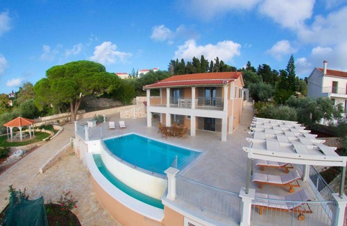 Antipata Villa | Villa ∙ 4 bedrooms ∙ 8 guests