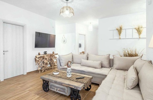 Skaleta Villa | Villa ∙ 6 bedrooms ∙ 12 guests