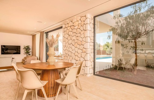 Kalamaki Villa | Villa Alni by Villa Plus