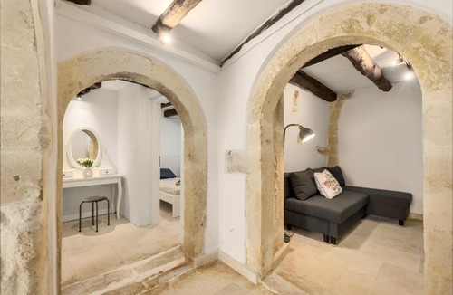 Roustika Apartment | Villa Amanda by CVR
