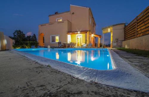 Afra Apartment | Villa Anastasia with Private Pool & Outdoor Spa Tub