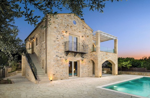 Pervolakia Villa | Villa Antonousa - Heated Pool & Stunning Outdoors