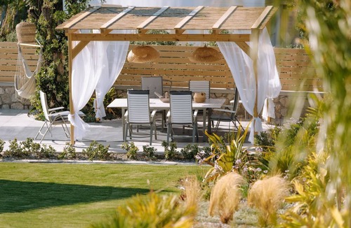 Ialyssos Villa | Villa Arnassica - Three Bedroom Villa, Sleeps 6