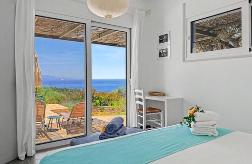 Sivota Villa | Villa Atokos: Infinity Escape & Sea Views