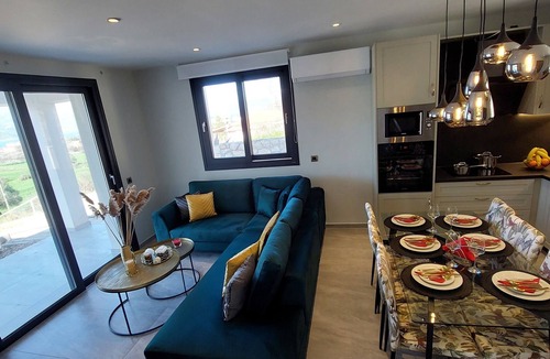 Sami Villa | Villa Averto Family sized villa with style, elegance and stunning seaviews!