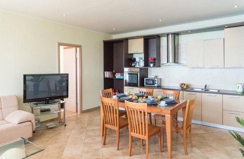 Vitalades Villa | Villa 'Belle Plaza' with Sea View, Wi-Fi and Air Conditioning