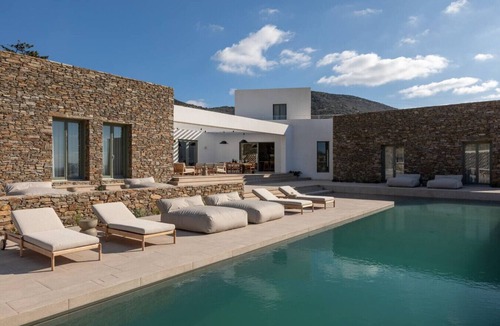 Paros Villa | Villa Calisto – A Sunset Sanctuary