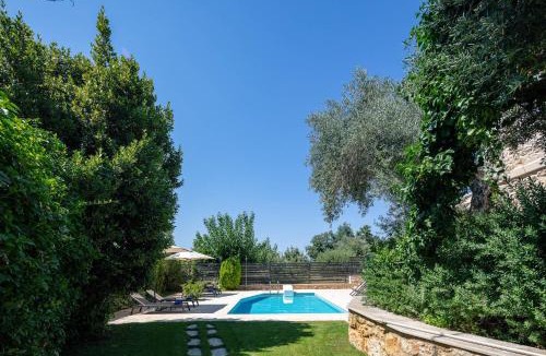 Prines Villa | Villa Caneva - Countryside Haven with Full Privacy