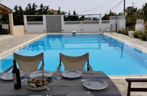 Plepi Villa | Villa Costa Hydra