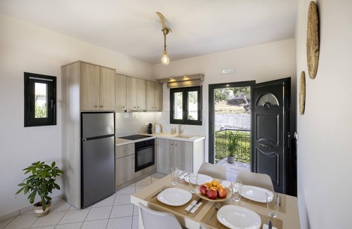 Leivathos Apartment | Villa Dylia with Sea View