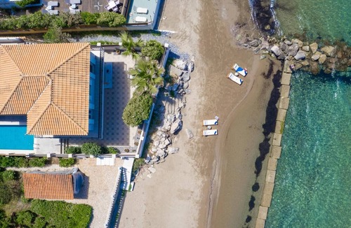 Argassi Villa | Villa Elizabeth Seafront Classic Villa!