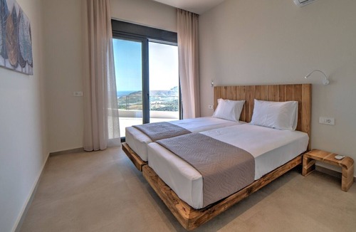 Mariou Villa | Villa Eolos - Four Bedroom Villa, Sleeps 10